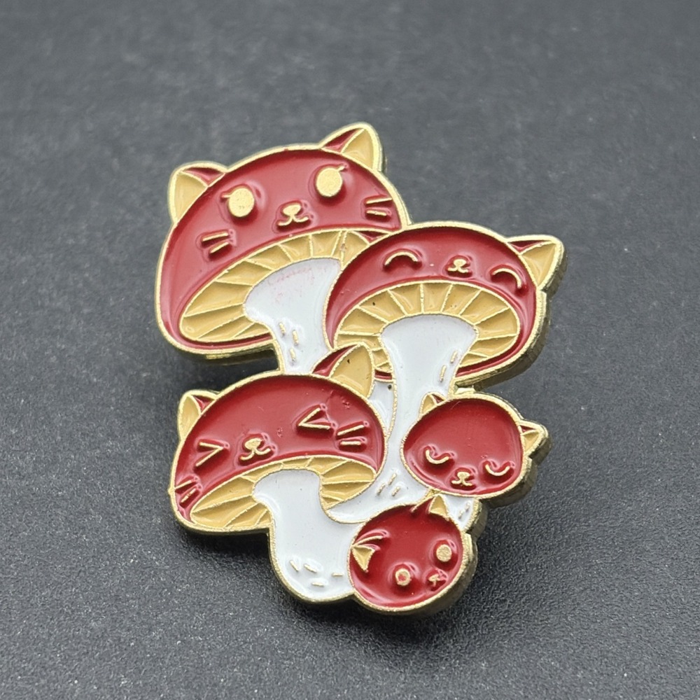 Cartoon Cat‎ Mushrooms Cute Lapel Hat Pin